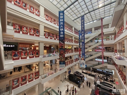 氛围感拉满！海安这家商场，把C位留给国之栋梁！