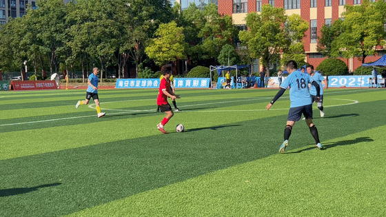 d9293745b45c6e3f36e6e44bf062336b.gif